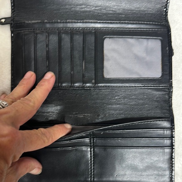 Coach Black and Tan Signature Zip Wallet - Picture 4 of 12